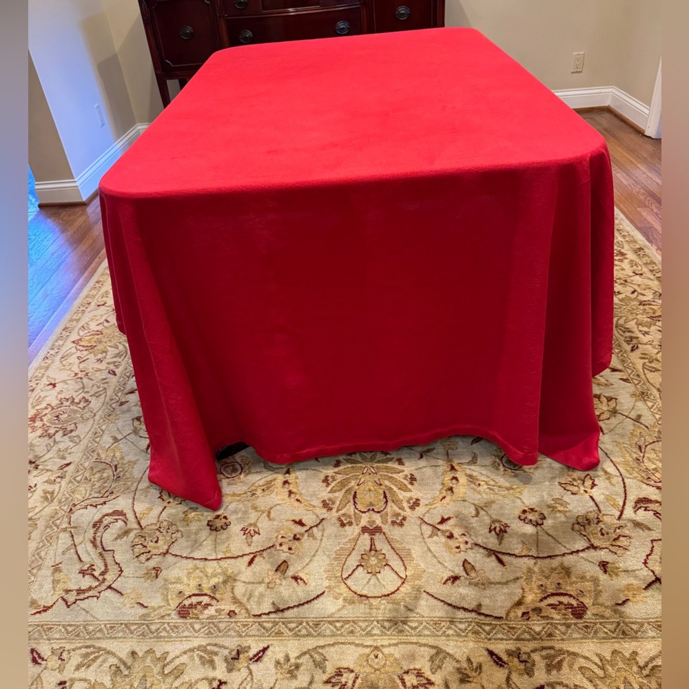 Linen Red Tablecloth and Napkins